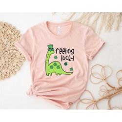 feeling lucky shirt,lucky dinasour shirt,toddler st patricks day shirt,kids st patricks day tee,dinasour sweatshirt,wome