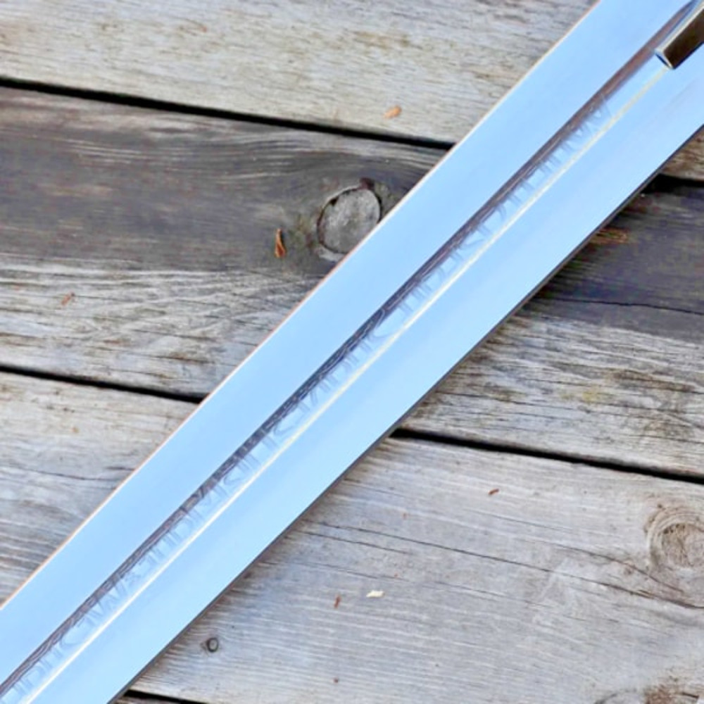 Chronicles-of-Narnia-Prince-Sword-Replica-in-Gold-with-Wall-Plaque-Chronicles-of-Narnia-Delight-USA-Vanguard (5).jpg