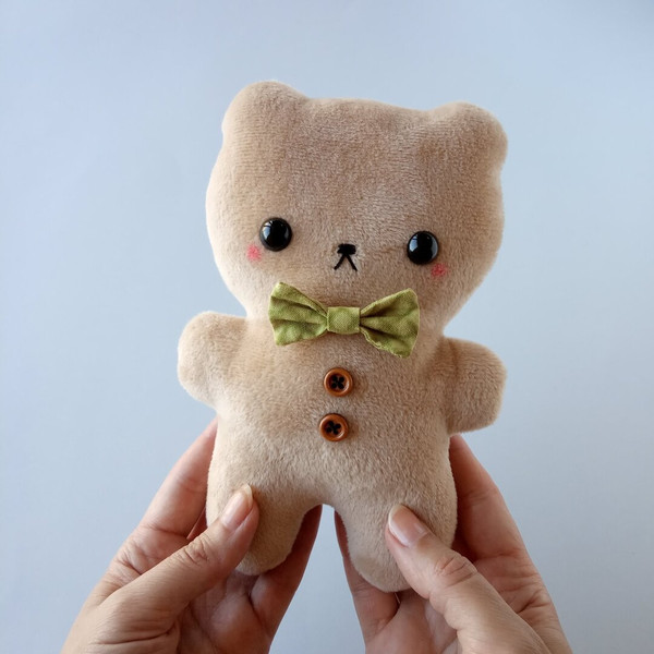 handmade-plush-toy-bear-sewing-project