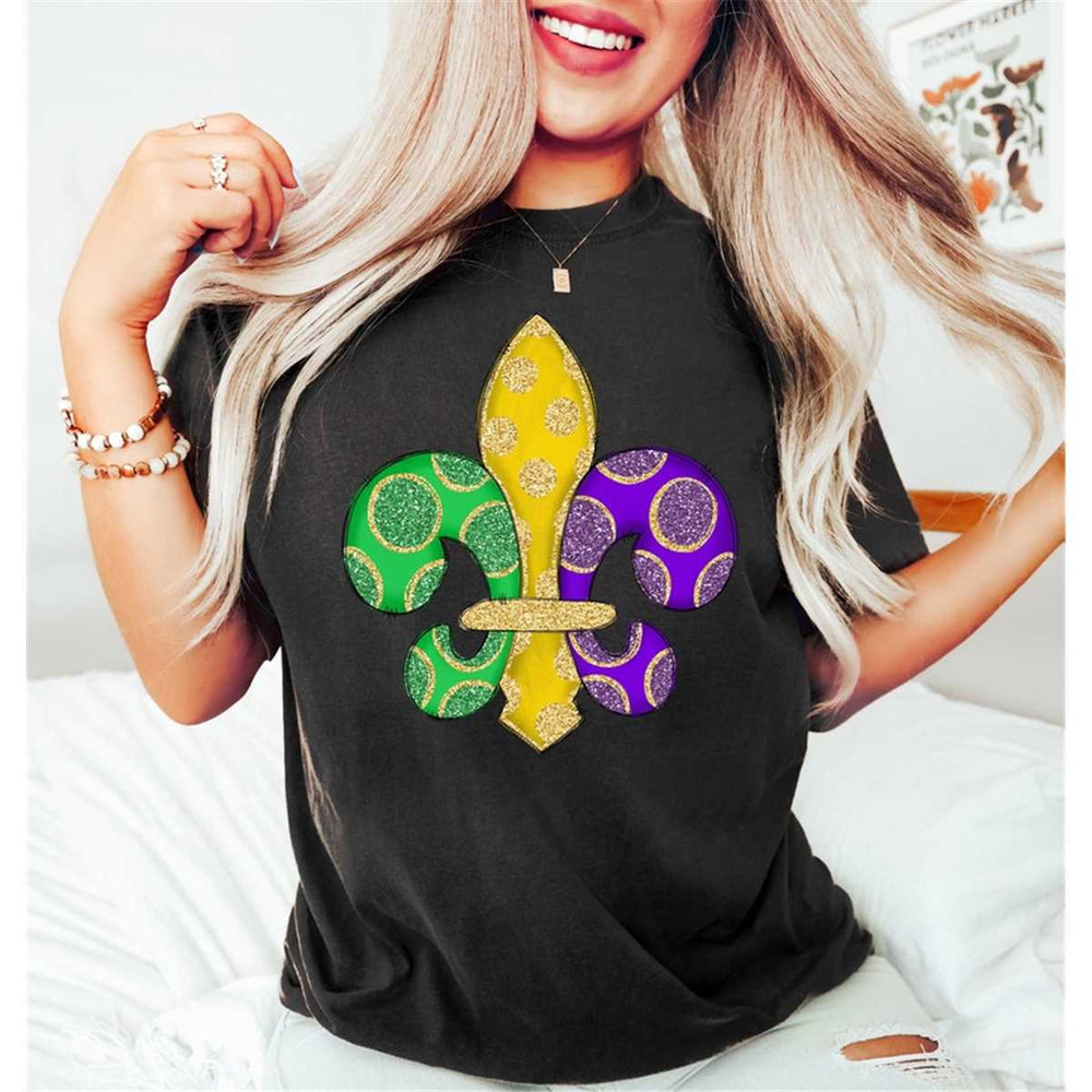 MR-862023104528-mardi-gras-shirtsaints-mardi-gras-shirtbeads-nola-image-1.jpg