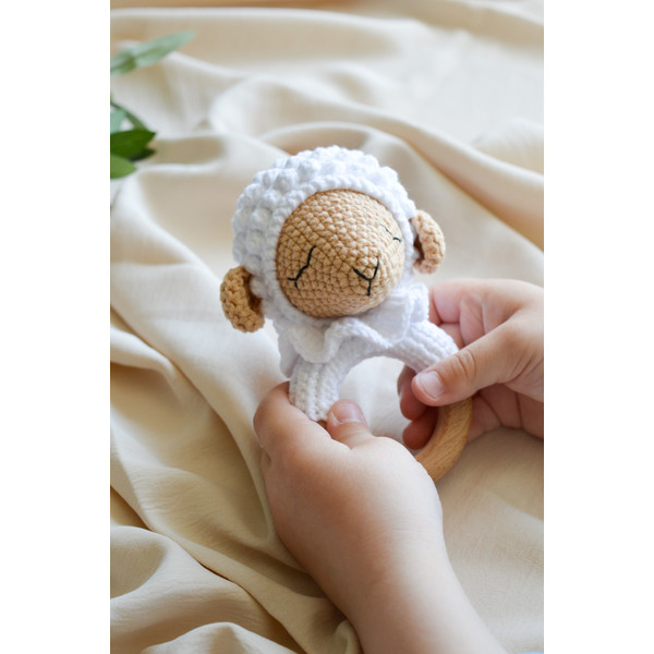 sheep crochet rattle.jpg
