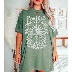 positive energy tee, retro style  t-shirt, hippie,  yin yang tee vintage inspired  cotton t-shirt, comfort colors t-shir