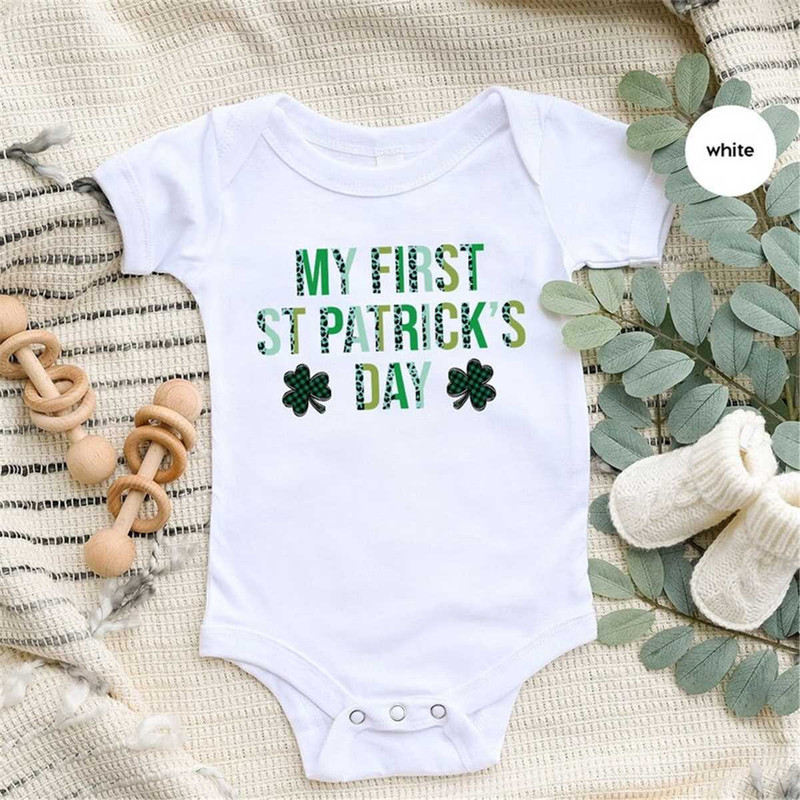 MR-862023153746-cute-st-patricks-day-baby-onesie-funny-irish-baby-clothes-image-1.jpg