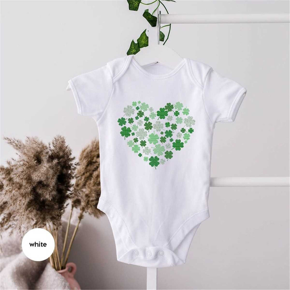 MR-862023164744-cute-clovers-kids-shirts-st-patricks-day-baby-girl-onesie-image-1.jpg