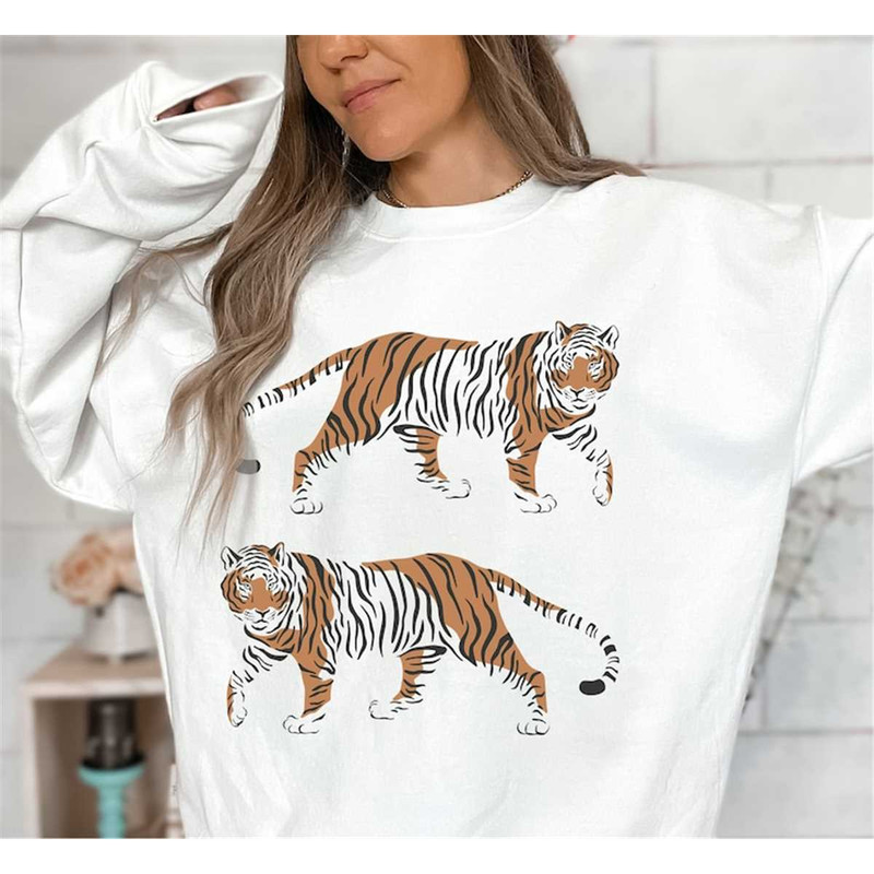MR-862023174531-tiger-sweatshirt-sweatshirt-comfort-colors-sweatshirt-boho-image-1.jpg