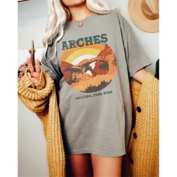 utah tee, arches national park tee, utah  graphic tee,  boho tee, vintage inspired  cotton t-shirt, unisex tee, comfort