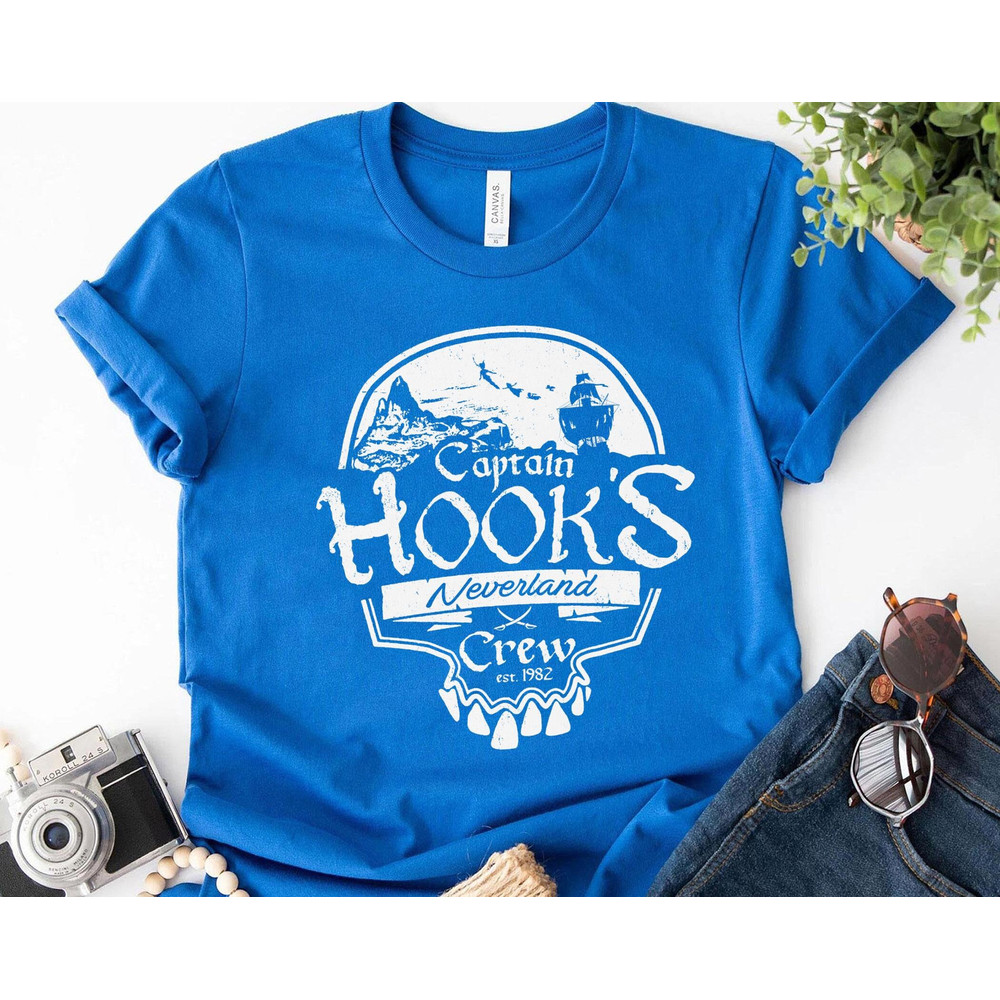 Retro Captain Hook Neverland Crew Shirt  Peter Pan Villains Skull Disney Tee  Pirates Of The Caribbean T-shirt Disneyland Family Vacation - 4.jpg