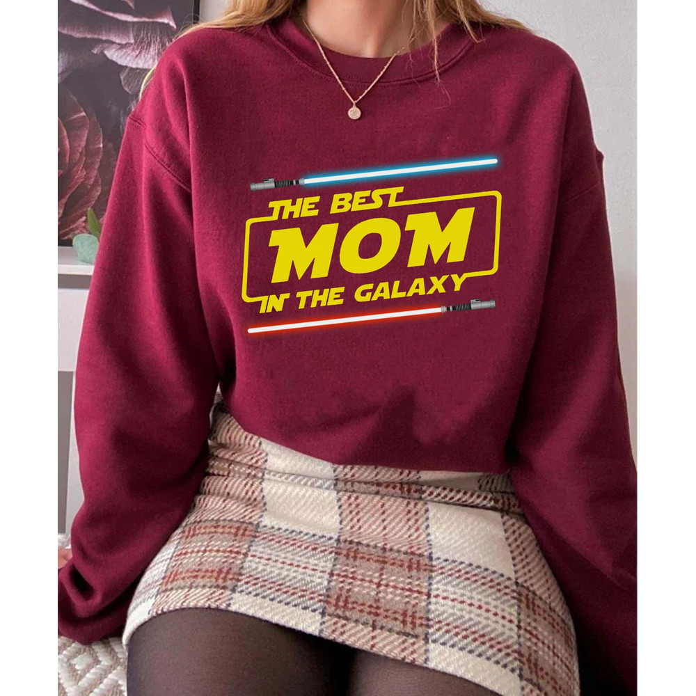 The Best Mom In The Galaxy Lightsabers Shirt Star Wars Mom T-shirt Mother's Day Gift Ideas Galaxy's Edge Walt Disney World Trip - 4.jpg