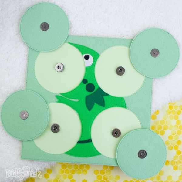 spinning felt puzzle with magnets
