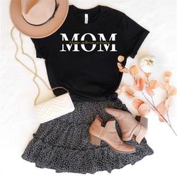 custom mom shirt with kids names, personalized mom shirt, mother's day shirt, custom kid's names mom shirt, gift for mom