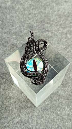 Jewelry with a dragon's eye, a gift for a girl.