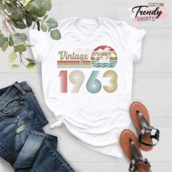60th birthday best friend, 1963 birthday t-shirt, 60th bday gift, 60th birthday gift for women, 1963 retro shirt, mom's