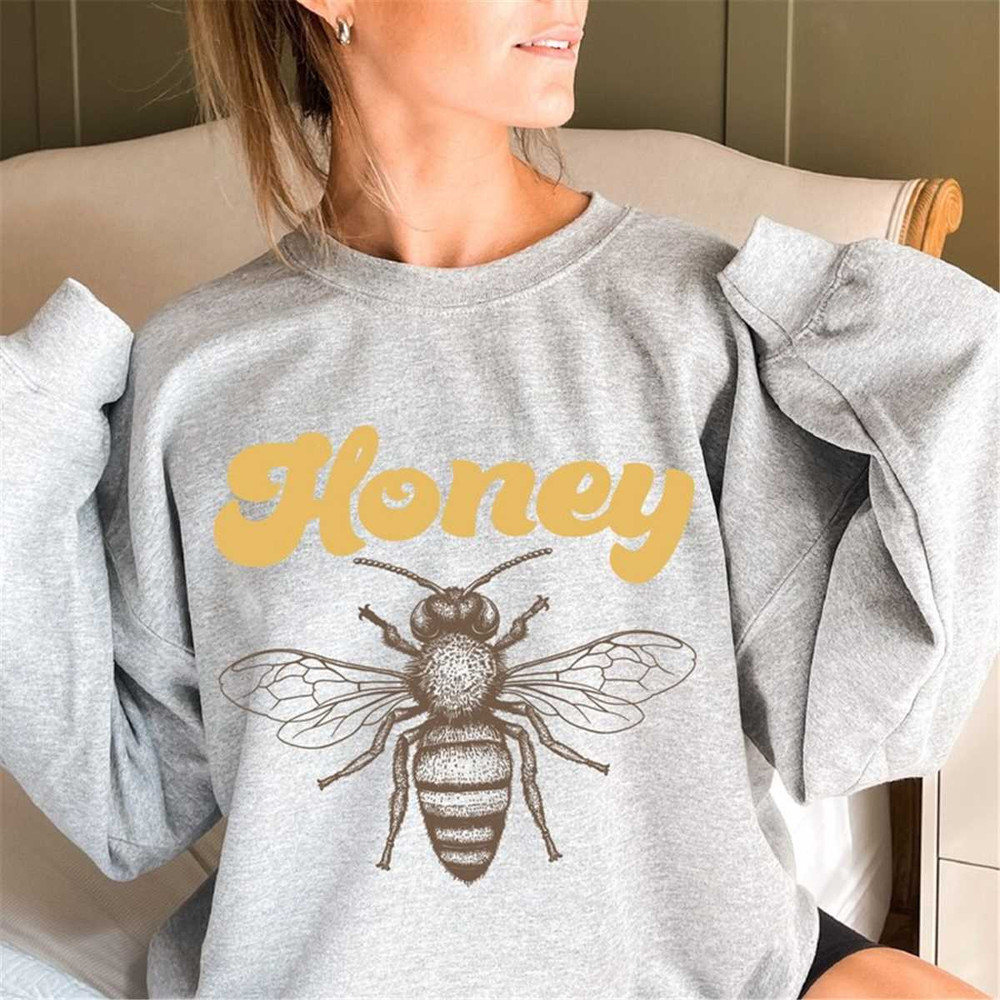 MR-1262023185639-retro-hippie-sweatshirt-honey-bee-save-the-bees-nature-image-1.jpg