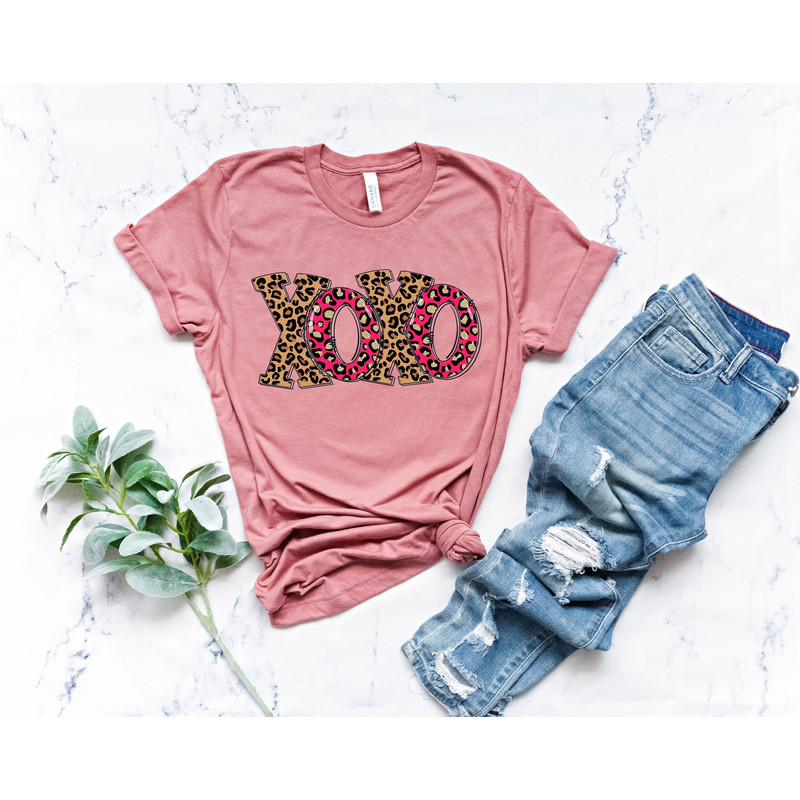 XOXO Shirt,Xoxo Valentines Day Shirts,Couple XOXO Shirt,Couples Love Shirt,Love Shirt,Valentines Day Gift,Xoxo Tee,Gold cheetah leopard Pink - 1.jpg