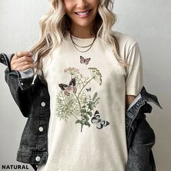 flower t-shirt , gift for her,  women trendy t shirt, spring concept, wild meadow flower nature tee, floral oversized, g
