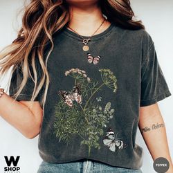 flower t-shirt / gift for her / women trendy tshirt / spring concept / wild meadow flower nature tee / floral tee / gard