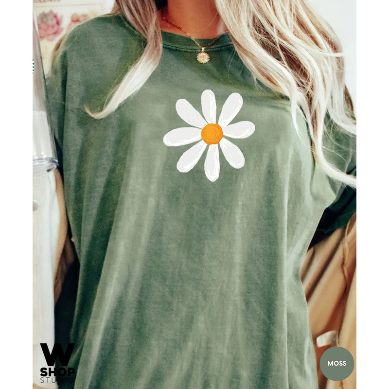 Retro Floral Daisy Tshirt, Wildflowers Shirt, Boho Hippie T-shirt, Flower Shirt, Oversized Women, Ladies Shirts, Best Friend Gift - 2.jpg