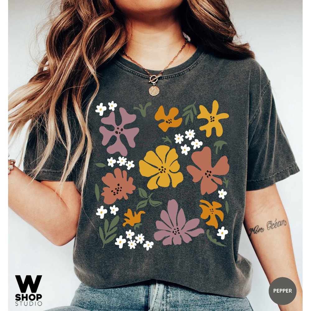 Retro Flower Shirt, Vintage Flower Shirt Aesthetic, Hippie Floral Graphic Tee, Flower T-shirt, Wildflower Shirt, Gift For Her - 1.jpg