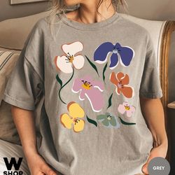 retro flower shirt, vintage t shirt aesthetic, oversized, graphic tee, floral shirt, wildflower t-shirt, gift for her