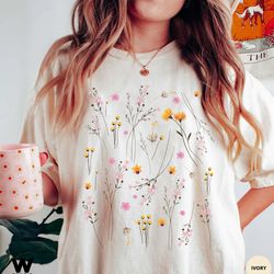 wildflower tshirt, wild flowers shirt, floral tshirt, flower shirt, gift for women, ladies tee, best friend gift, comfor