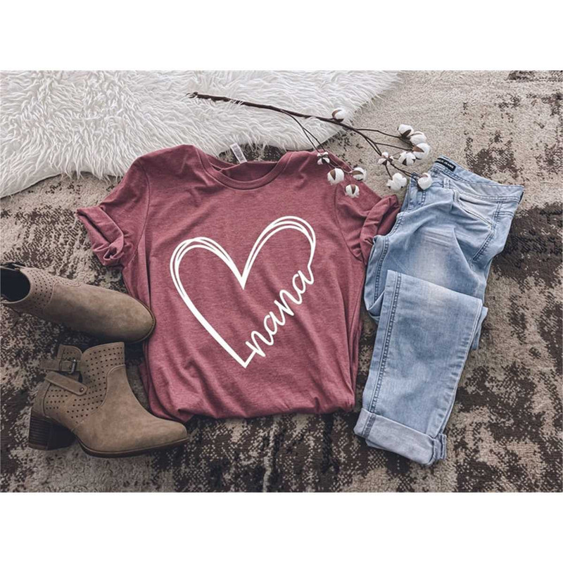 MR-146202394720-nana-heart-shirt-nana-t-shirt-gift-for-nana-grandma-gift-image-1.jpg
