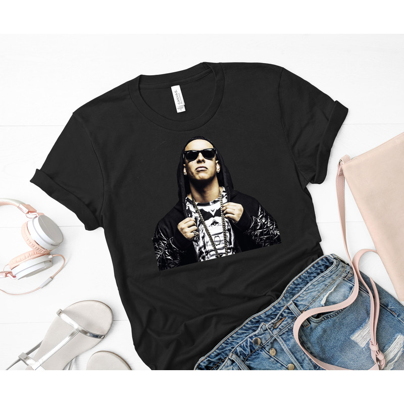 BEST SELLING GAMBAR ORANGNYA OM DADDY RNB YANKEE Essential T-Shirt 45_Black_Black.jpg