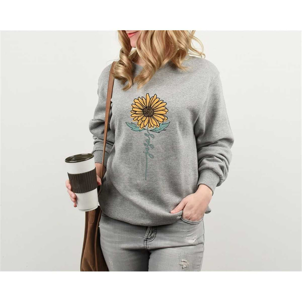 MR-1462023172932-jesus-sunflower-crewneck-sweatshirt-floral-christian-image-1.jpg