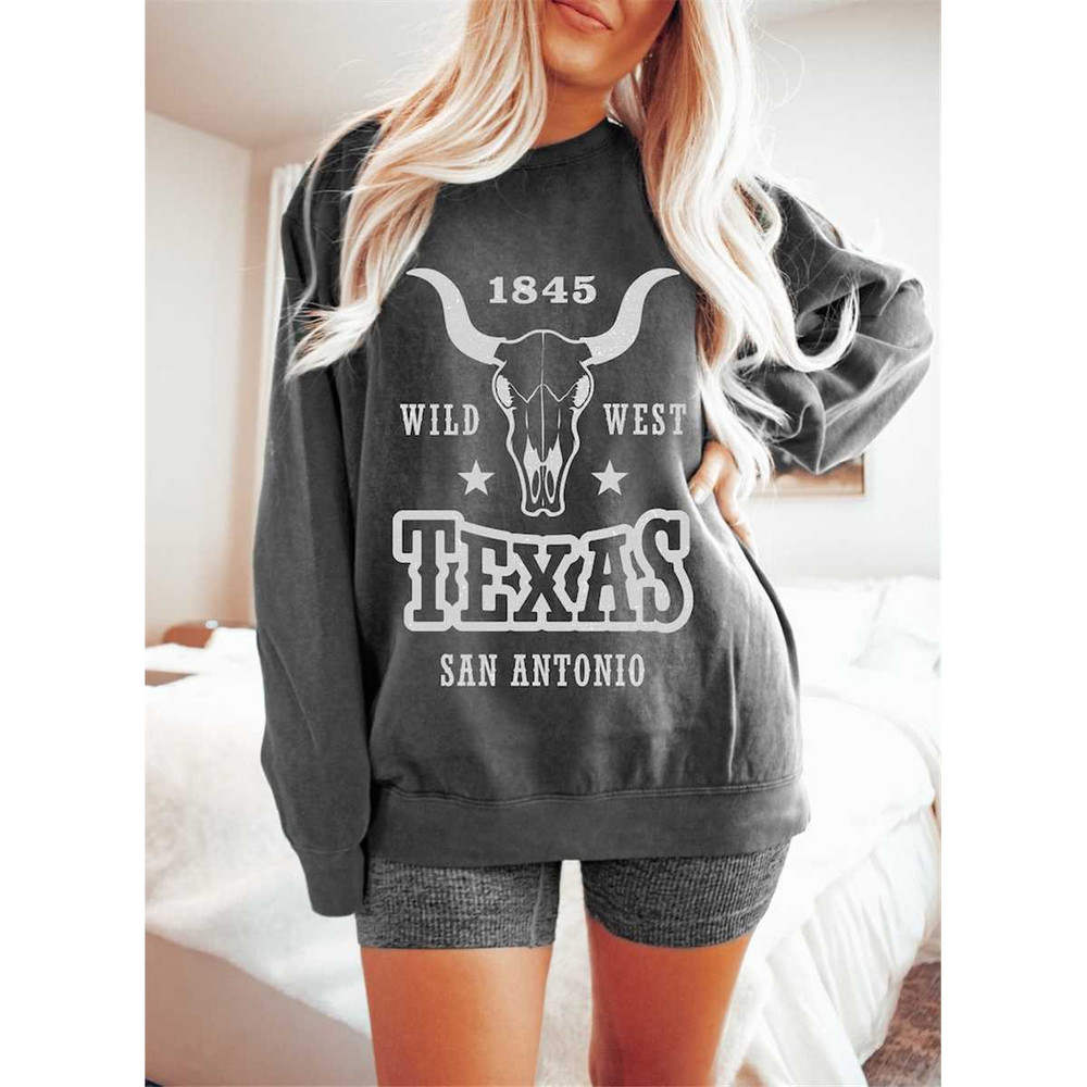 MR-1462023184731-texas-cowboy-sweatshirt-comfort-colors-sweatshirt-skeleton-image-1.jpg