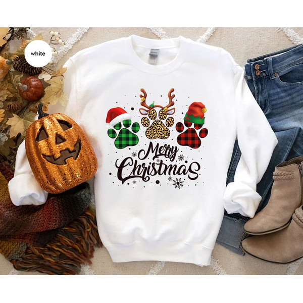 Christmas Long Sleeve Shirt Gifts for Dog Mom, Winter Holiday Sweatshirts for Cat Mom, Cute Merry Christmas Paw Print Hoodies for Pet Owners - 4.jpg