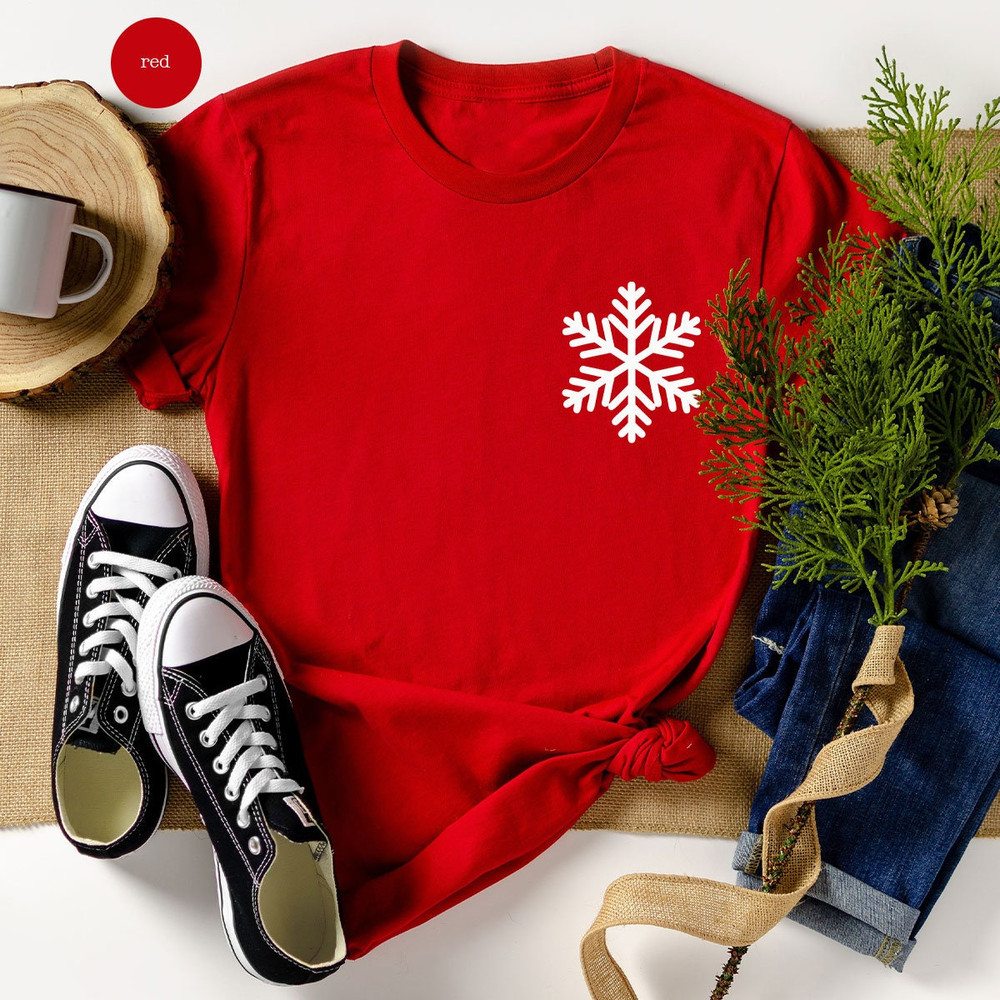 Christmas Snowflake Crewneck Shirts for Family, Unisex Christmas Pocket Graphic Tees for Xmas Gift, Cute Winter Holiday Snowflake Shirts - 7.jpg