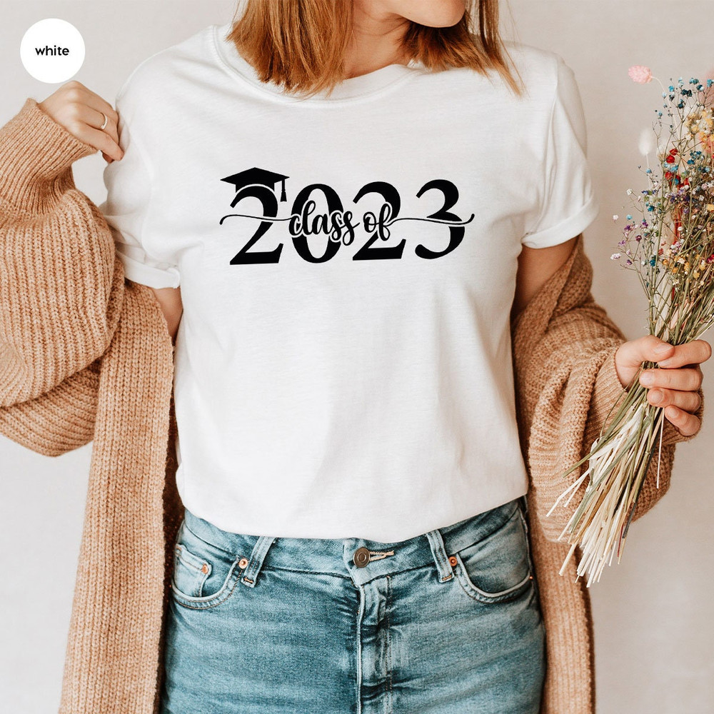 Class of 2023 Graduate Hat Graphic Sweatshirt Gifts for Grad Sister, Senior Year 2023 Tee, Senior 2023 Gifts for 12th Grade Graduation Party - 4.jpg