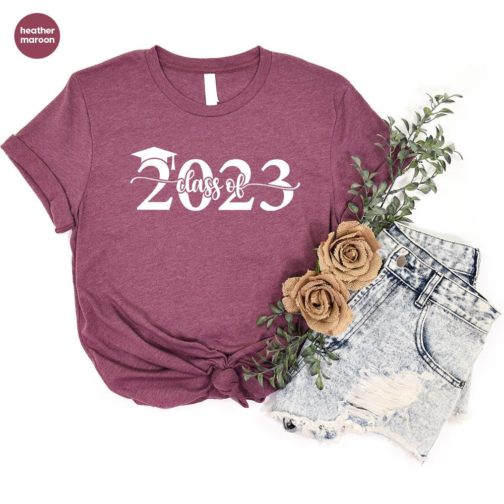 Class of 2023 Graduate Hat Graphic Sweatshirt Gifts for Grad Sister, Senior Year 2023 Tee, Senior 2023 Gifts for 12th Grade Graduation Party - 6.jpg