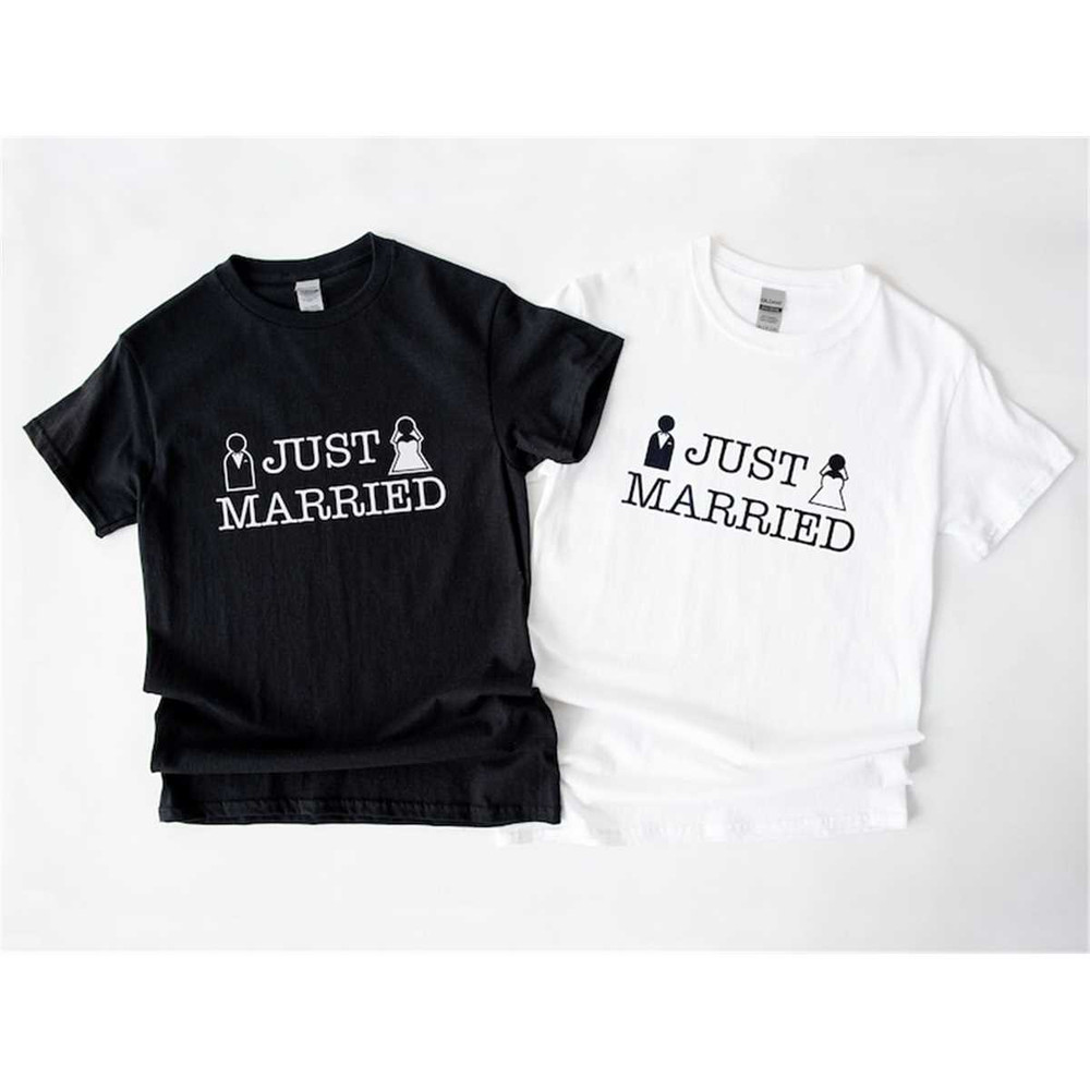 MR-1462023194936-matching-honeymoon-shirts-just-married-couples-wedding-image-1.jpg