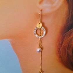 crystal circle gold chain pearl dangle earrings. sparkly korean minimal earrings. summer beach party star stud earrings