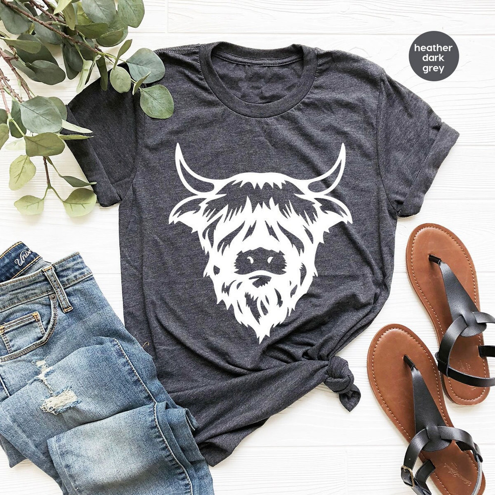 Graphic Tees, Bull Shirt, Bull Crewneck Sweatshirt, Animal Figure T-Shirt, Animal Tee, Western Shirt, Gift for Her, Gift For Him, Farm Shirt - 1.jpg