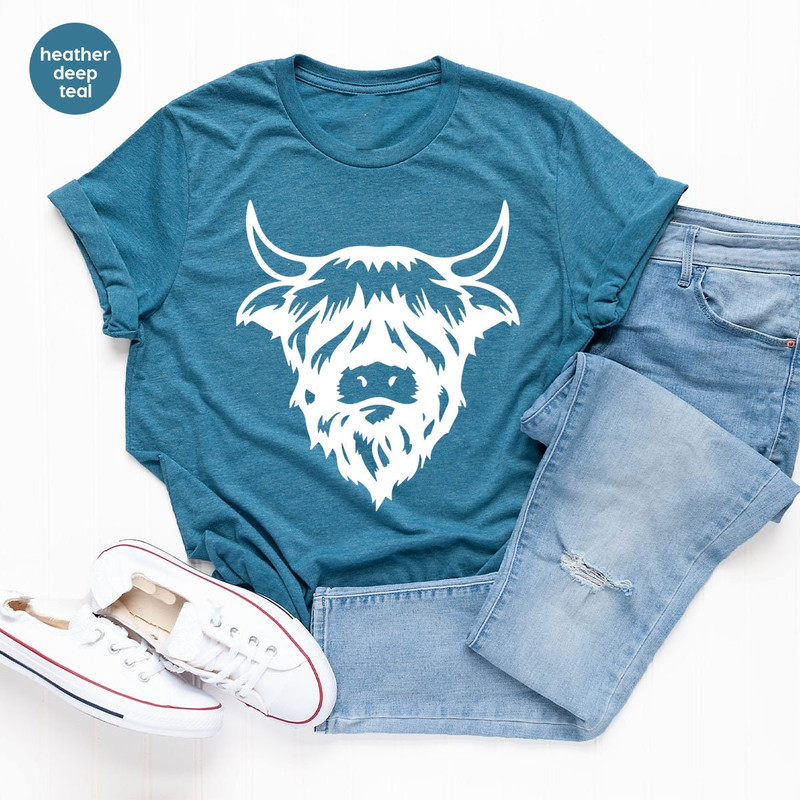 Graphic Tees, Bull Shirt, Bull Crewneck Sweatshirt, Animal Figure T-Shirt, Animal Tee, Western Shirt, Gift for Her, Gift For Him, Farm Shirt - 3.jpg