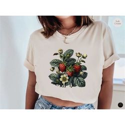 strawberry sweatshirt, strawberry hoodie, strawberry top garden t-shirt, aesthetic cottagecore clothes, botanical shirt