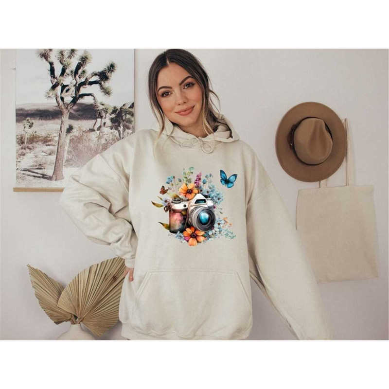 MR-156202382157-vintage-camera-sweatshirt-floral-camera-sweater-photographer-image-1.jpg