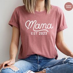 mom est 2023 tee, custom mama shirt, mother's day shirt, personalized mom shirt, best mom shirt, baby announcement shirt