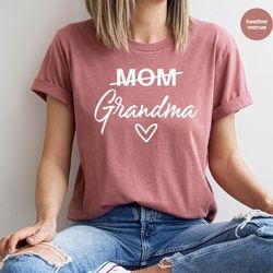 pregnancy announcement shirt, grandma shirt, grandma gift, baby announcement t shirt, promoted to grandma t-shirt, new g