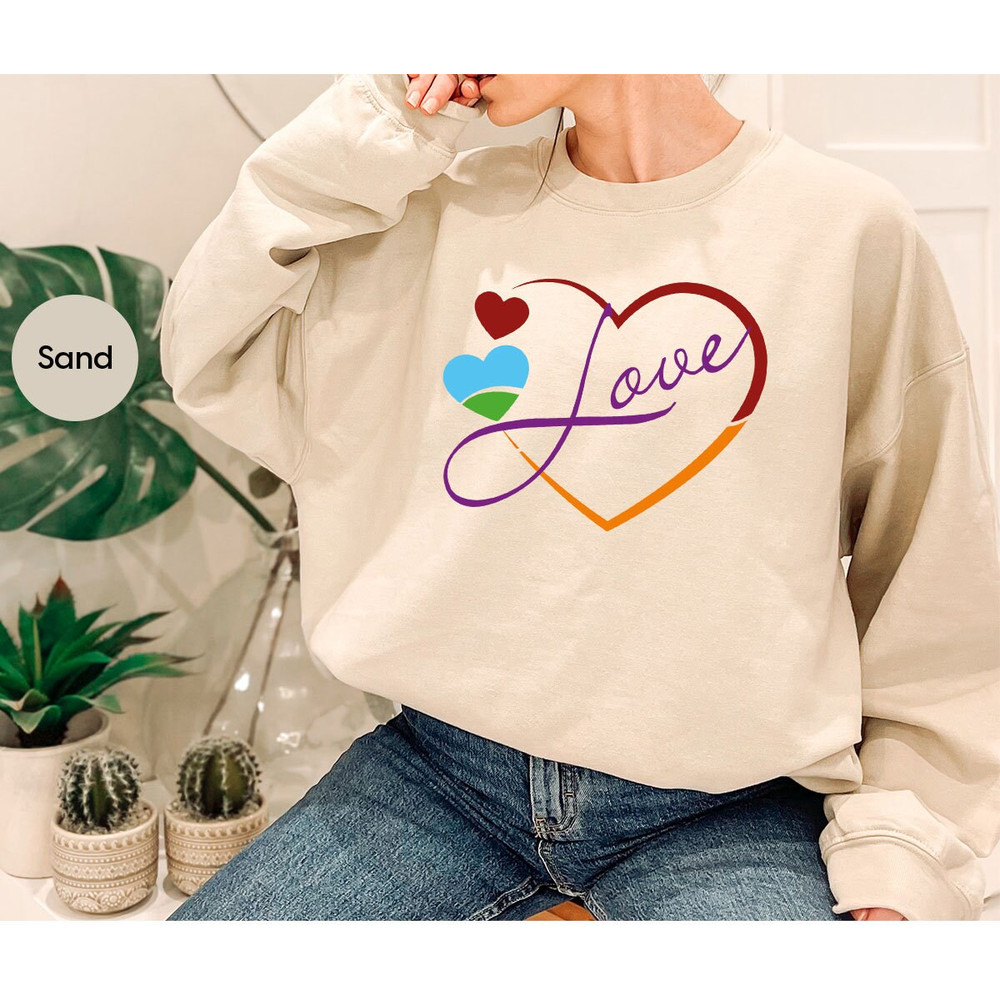 Pride Shirts, Lesbian Love T-Shirt, LGBTQ Awareness Outfit, Trans Pride TShirt, Womens Vneck T Shirts, Lesbian Gifts, Heart Graphic Tees - 3.jpg