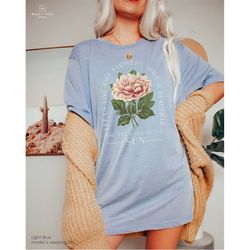 flower graphic tshirt | floral graphic tee | wildflower shirt for women | vintage style aesthetic clothing | oversized s