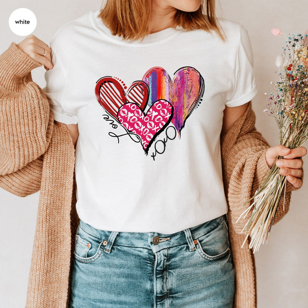 Valentine Heart Shirt, Love Valentine T-Shirt, Retro Valentines Day Crewneck Sweatshirt, Gift for Fiancee, Couple Gifts, Gift for Her - 2.jpg