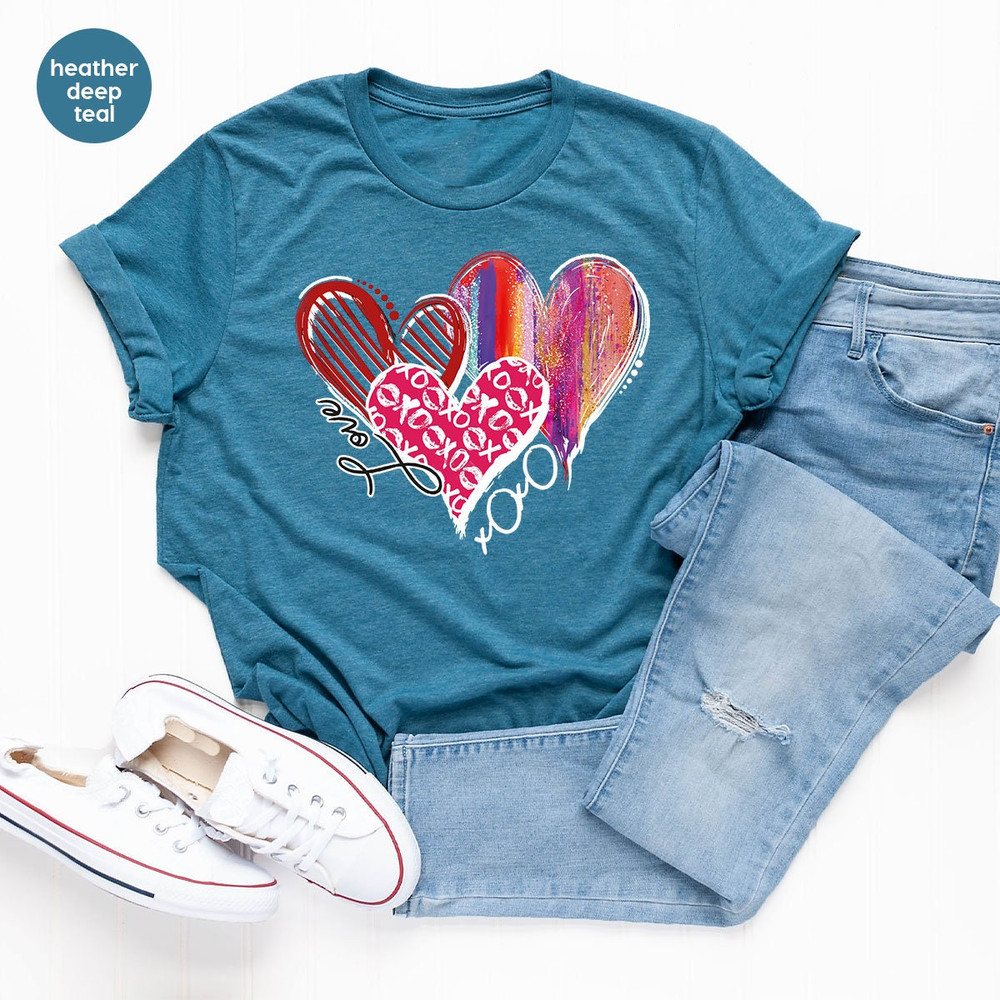 Valentine Heart Shirt, Love Valentine T-Shirt, Retro Valentines Day Crewneck Sweatshirt, Gift for Fiancee, Couple Gifts, Gift for Her - 4.jpg