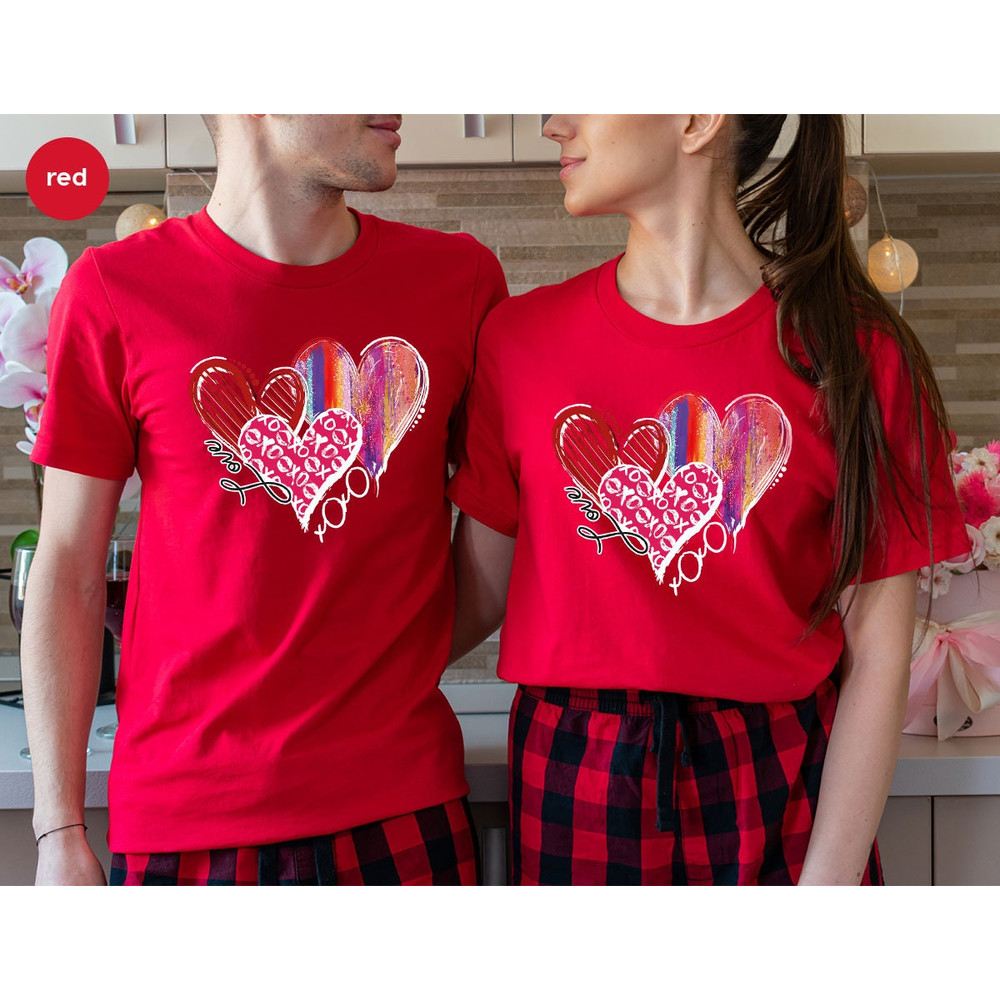 Valentine Heart Shirt, Love Valentine T-Shirt, Retro Valentines Day Crewneck Sweatshirt, Gift for Fiancee, Couple Gifts, Gift for Her - 5.jpg