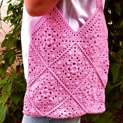 Crochet tote bag granny square pattern with flower - Granny square joining tutorial video - Triangle granny square