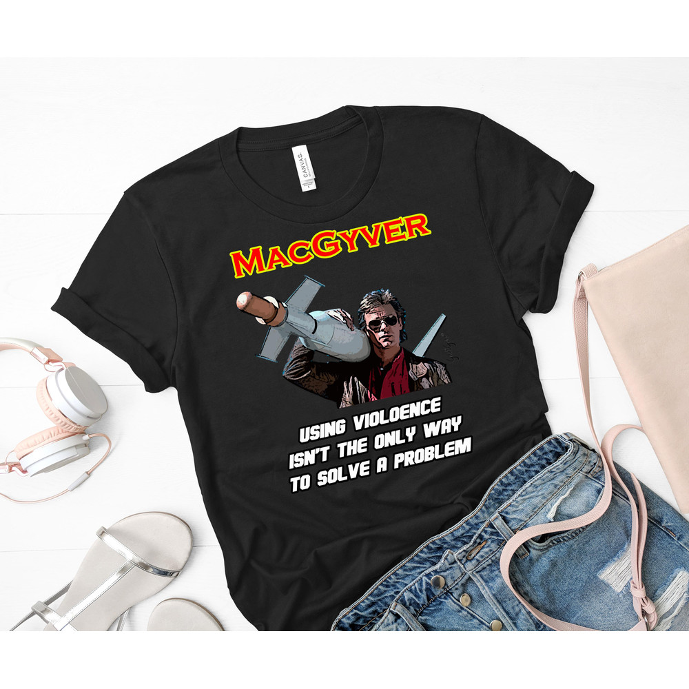 MacGyver Classic T-Shirt 24_Black_Black.jpg