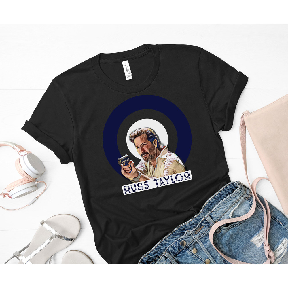 russ taylor (circle) Classic T-Shirt 107_Black_Black.jpg