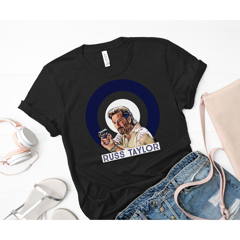 russ taylor (circle) Classic T-Shirt 107_Black_Black.jpg