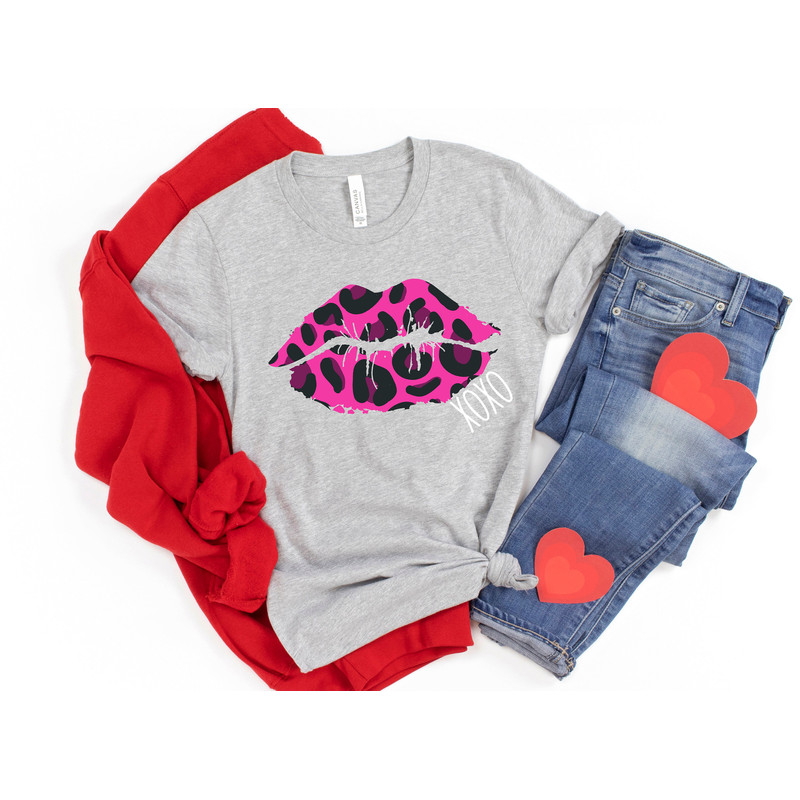 Leopard Lip Shirt, Valentines Day Shirt, Cheetah Lip,Valentines Day Gift fot her ,Lips Kiss Tee,Cute XOXO Valentine Shirt,Cute Valentine Tee - 2.jpg